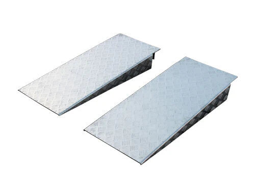Halo Lifts Aluminium Ramps for 4 Post Hoists